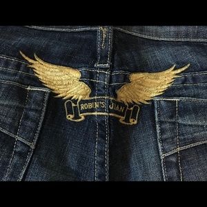 Robin’s Jean Marilyn style straight leg